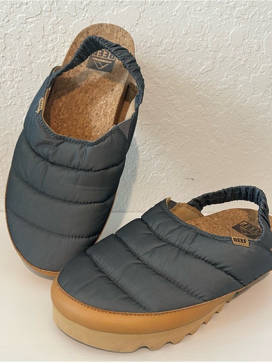 Reef Shoes - REEF Puffer Slip-On Clog in Charcoal - SIZE 7